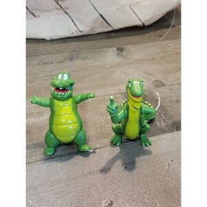 2000 Rainforest Cafe crocodile iguana toy figure set Safari